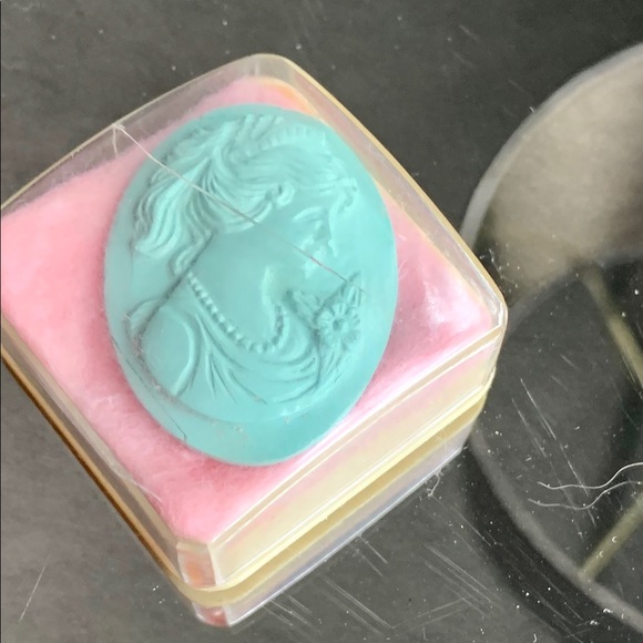 Turquoise Cameo. Vintage - Picture 7 of 7
